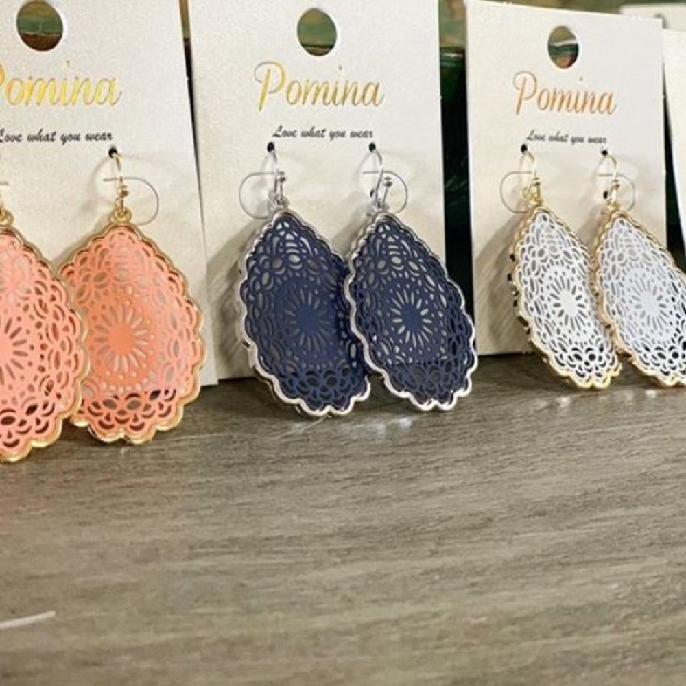 POMINA Laser Cut Mandala Tear Drop Earring - Picture 3 of 7